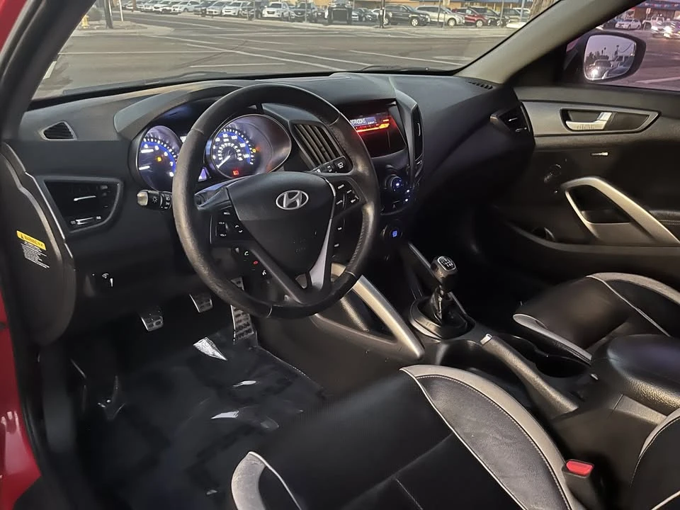 2013 Hyundai Veloster - Image 10 of 14