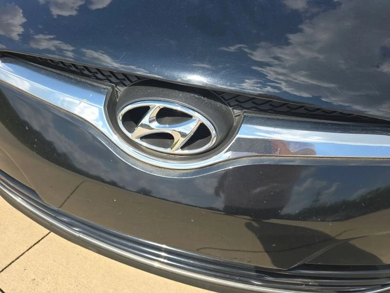 2013 Hyundai Veloster - Image 19 of 20