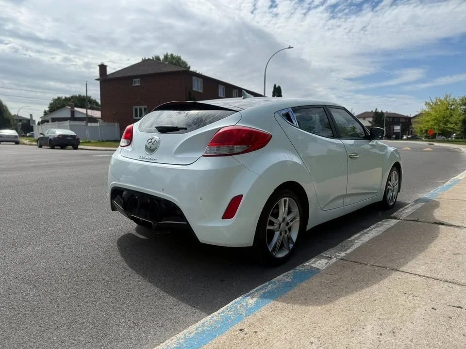 2013 Hyundai Veloster - Image 4 of 13
