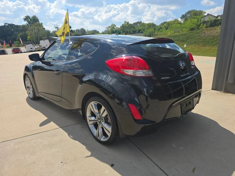 2013 Hyundai Veloster - Image 6 of 20
