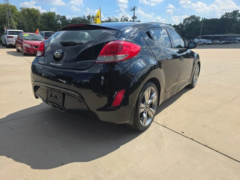 2013 Hyundai Veloster - Image 8 of 20