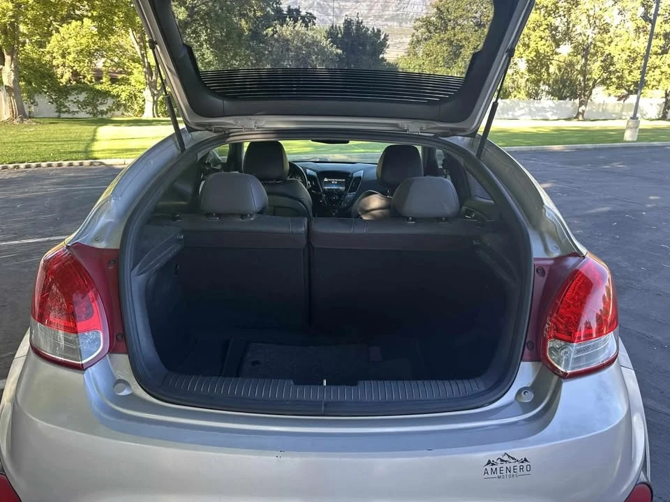 2013 Hyundai Veloster - Image 9 of 12