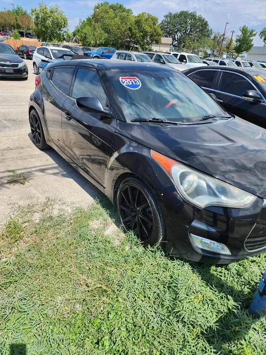 2013 Hyundai Veloster - Image 5 of 10