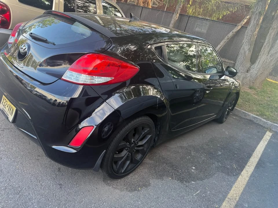 2013 Hyundai Veloster - Image 2 of 7