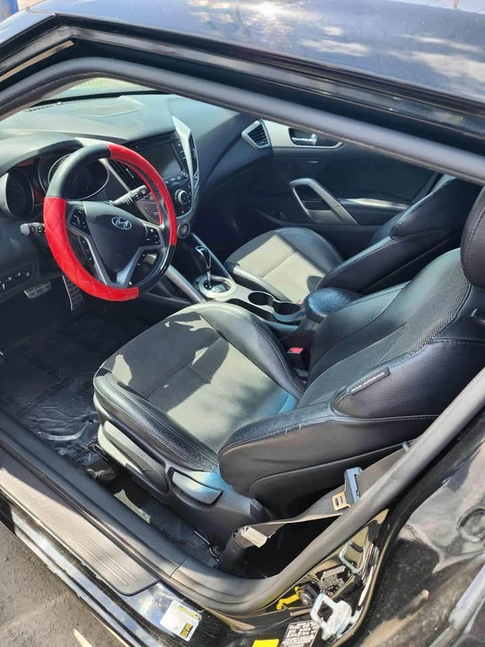2013 Hyundai Veloster - Image 8 of 10