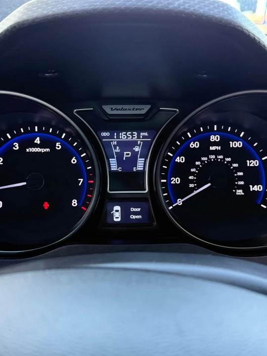 2013 Hyundai Veloster - Image 5 of 13