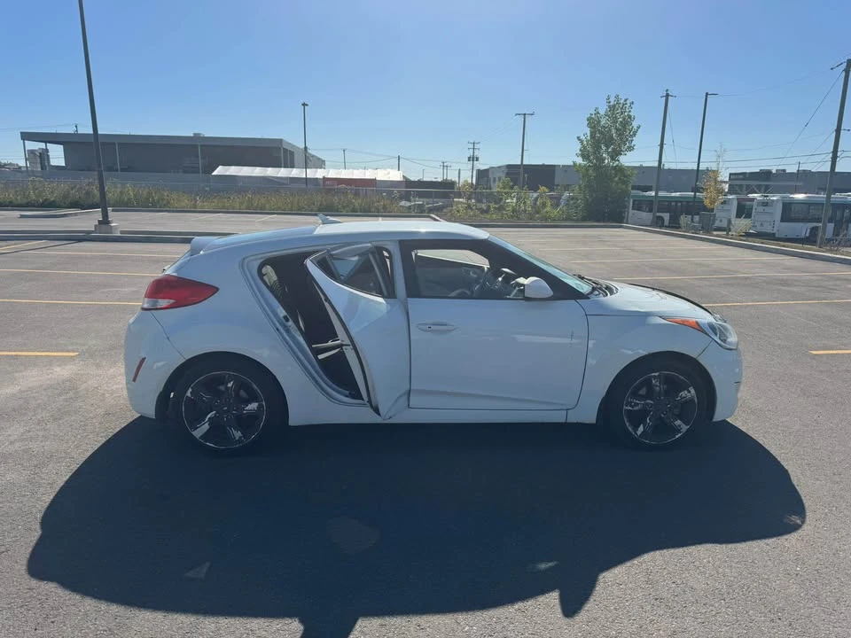 2013 Hyundai Veloster - Image 7 of 17