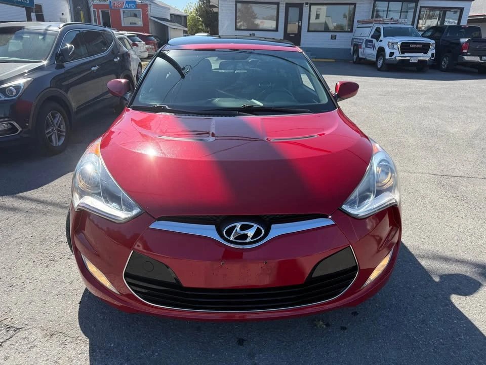 2013 Hyundai Veloster - Image 2 of 19