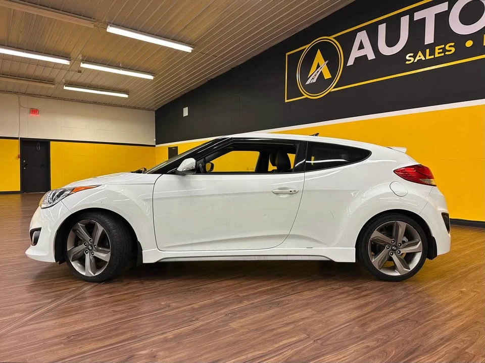 2013 Hyundai Veloster - Image 17 of 20