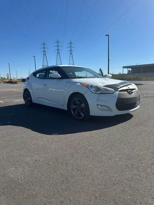 2013 Hyundai Veloster - Image 14 of 17