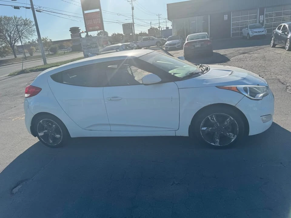 2013 Hyundai Veloster - Image 13 of 20