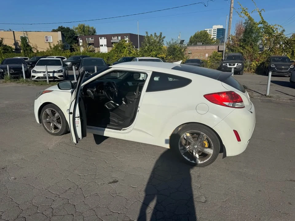 2013 Hyundai Veloster - Image 16 of 20