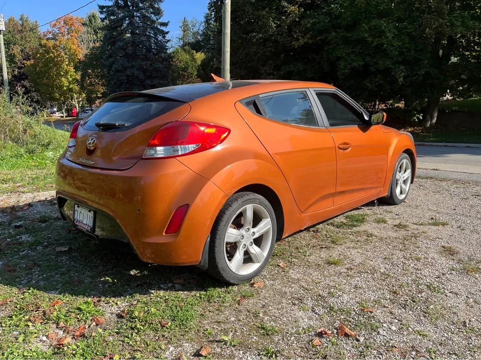 2013 Hyundai Veloster - Image 4 of 14