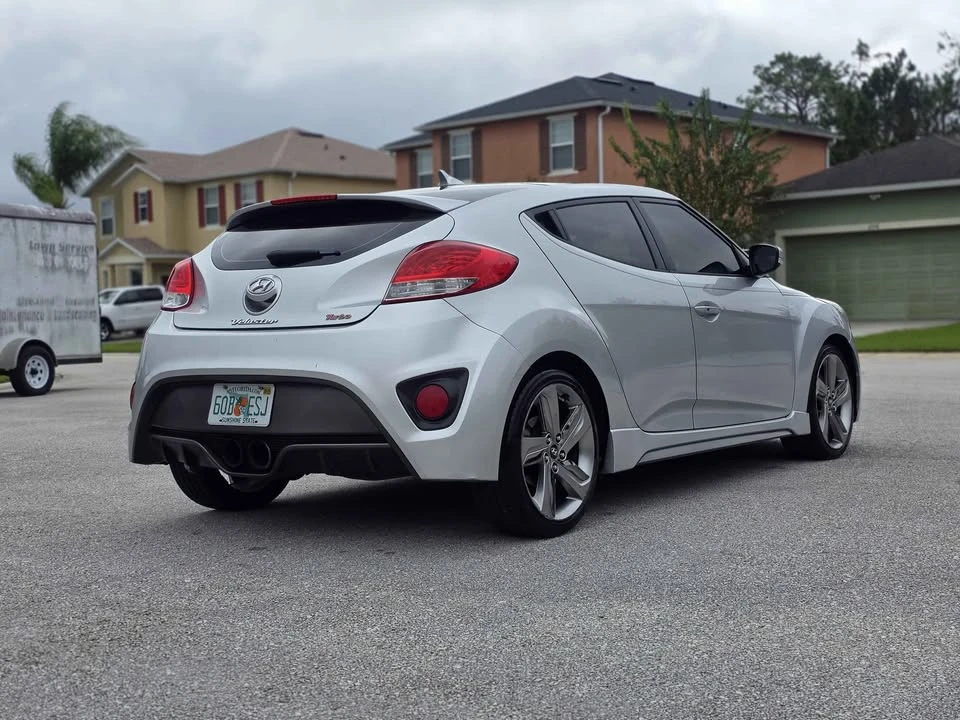 2013 Hyundai Veloster - Image 8 of 15