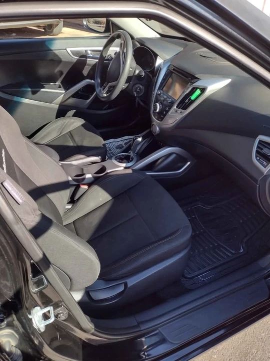 2013 Hyundai Veloster - Image 6 of 6