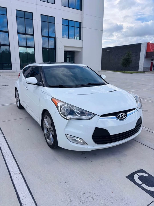 2013 Hyundai Veloster - Image 4 of 14