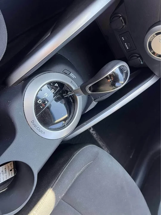2013 Hyundai Veloster - Image 10 of 10