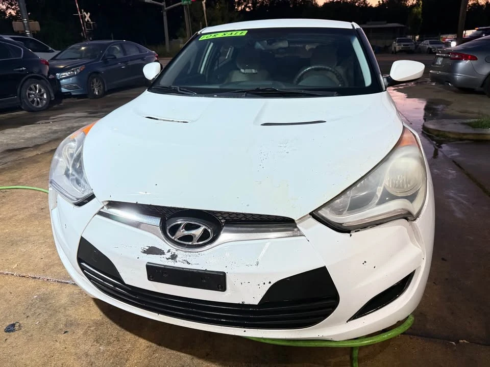 2013 Hyundai Veloster - Image 4 of 11