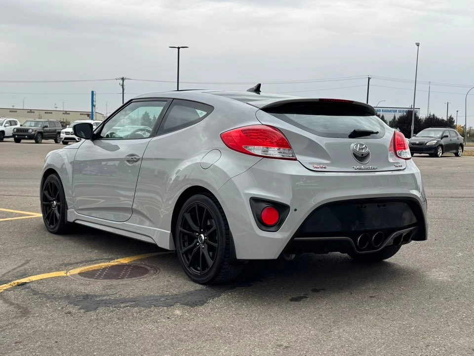2013 Hyundai Veloster - Image 8 of 18