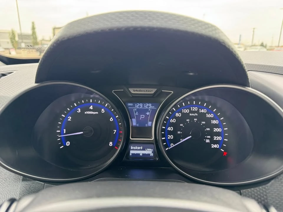 2013 Hyundai Veloster - Image 15 of 18