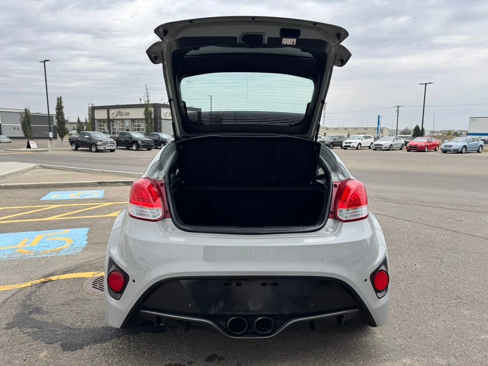 2013 Hyundai Veloster - Image 10 of 18