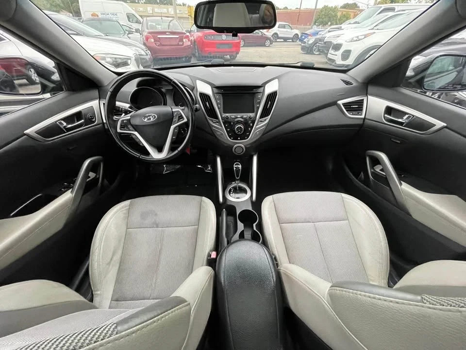 2013 Hyundai Veloster - Image 13 of 19