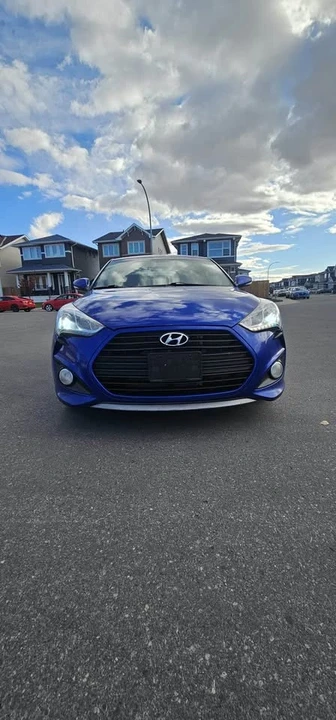 2013 Hyundai Veloster - Image 2 of 15