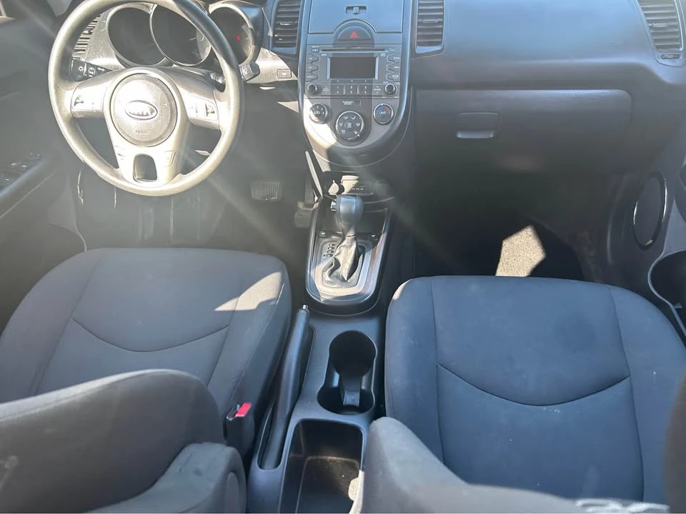 2013 Hyundai Veloster - Image 13 of 14