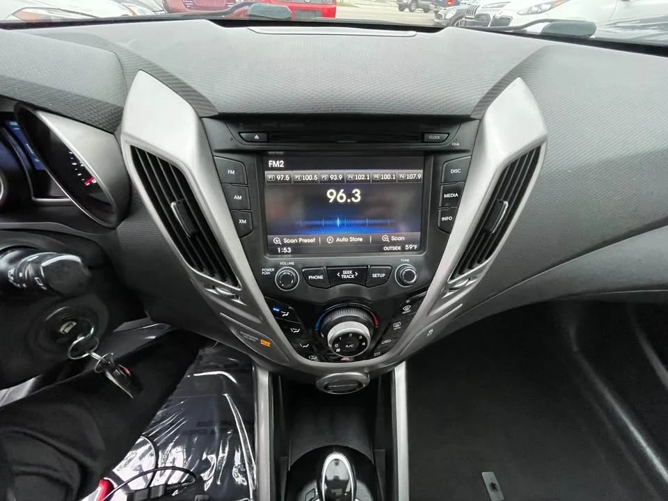 2013 Hyundai Veloster - Image 14 of 19