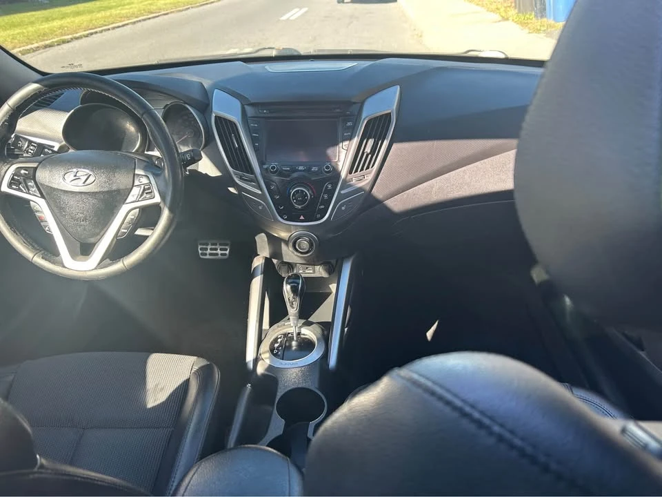 2013 Hyundai Veloster - Image 8 of 14