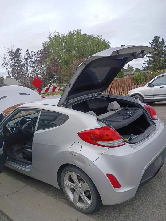 2013 Hyundai Veloster - Image 8 of 9