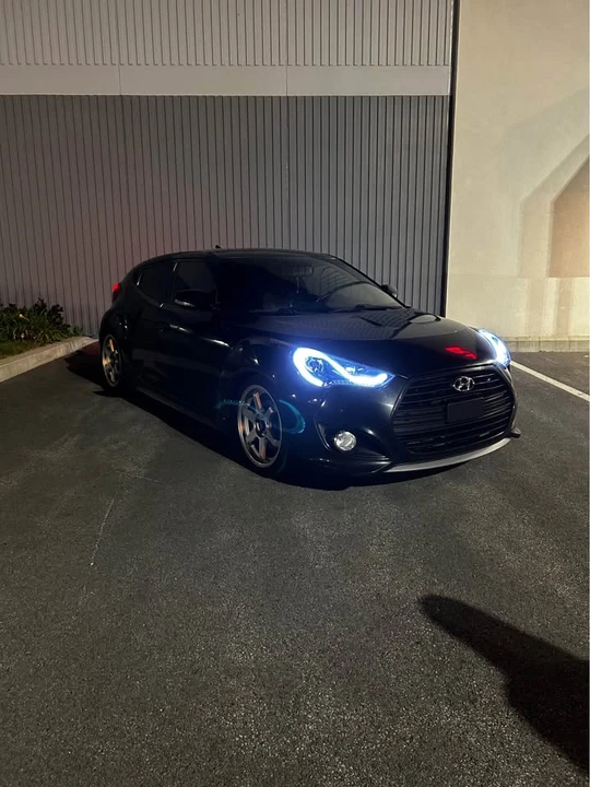 2013 Hyundai Veloster - Image 4 of 8