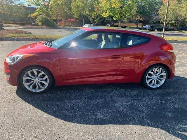 2013 Hyundai Veloster - Image 4 of 11