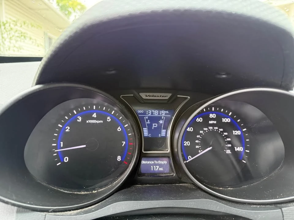 2013 Hyundai Veloster - Image 5 of 18
