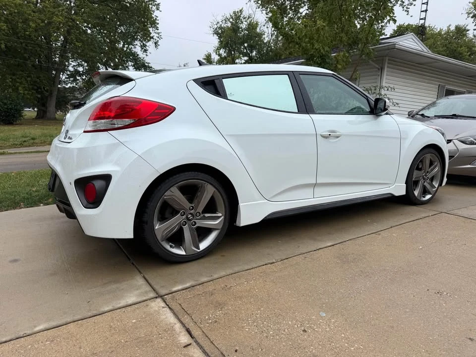 2013 Hyundai Veloster - Image 15 of 18