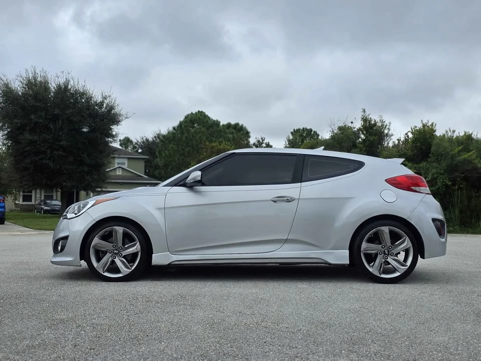 2013 Hyundai Veloster - Image 10 of 15