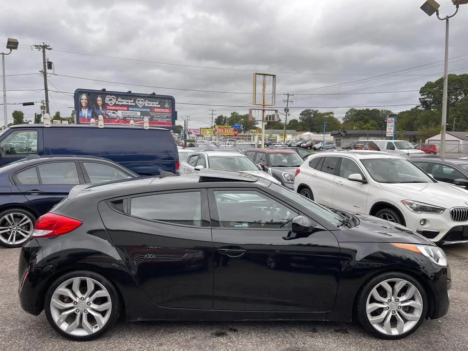 2013 Hyundai Veloster - Image 4 of 19