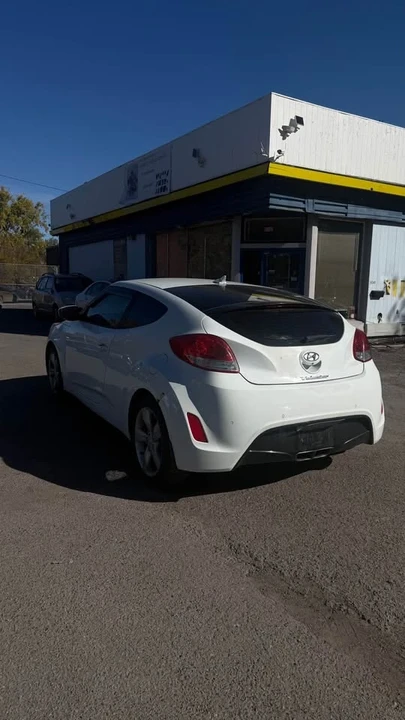 2013 Hyundai Veloster - Image 7 of 9