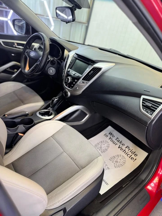 2013 Hyundai Veloster - Image 11 of 20