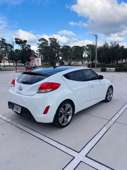 2013 Hyundai Veloster - Image 6 of 14
