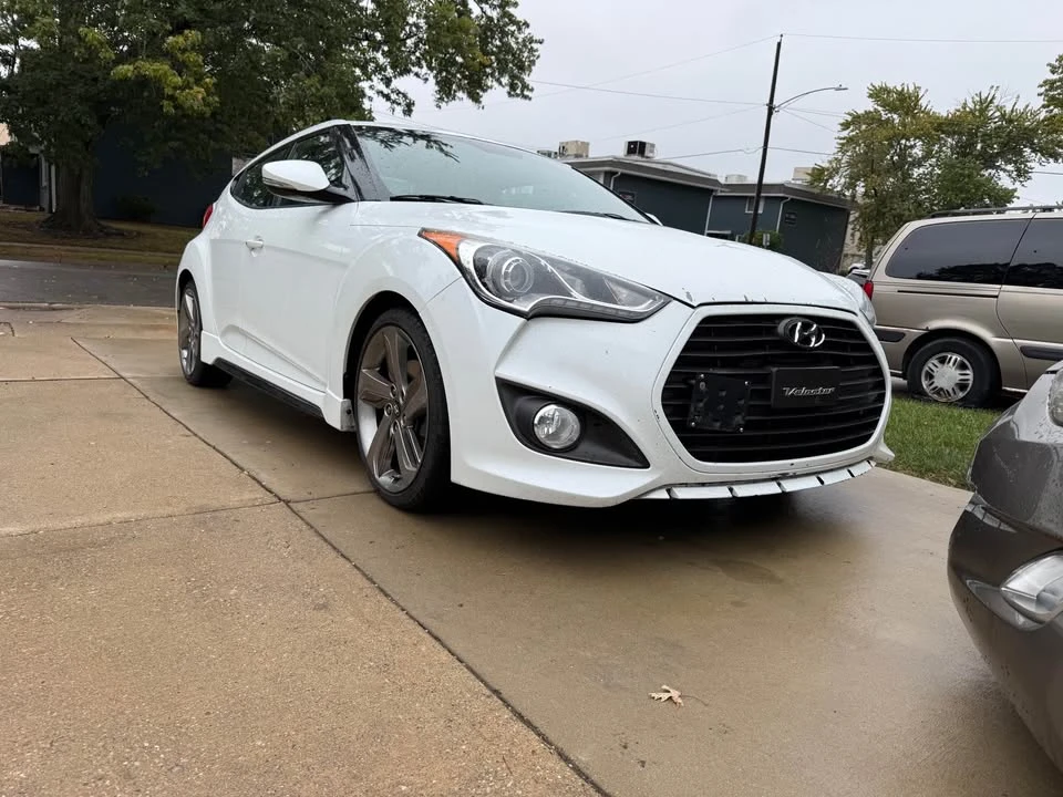 2013 Hyundai Veloster - Image 7 of 18