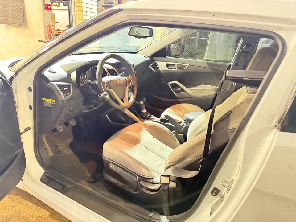 2013 Hyundai Veloster - Image 7 of 11