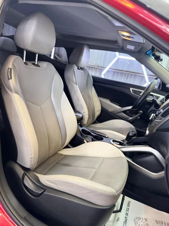 2013 Hyundai Veloster - Image 12 of 20
