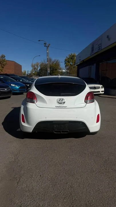 2013 Hyundai Veloster - Image 6 of 9