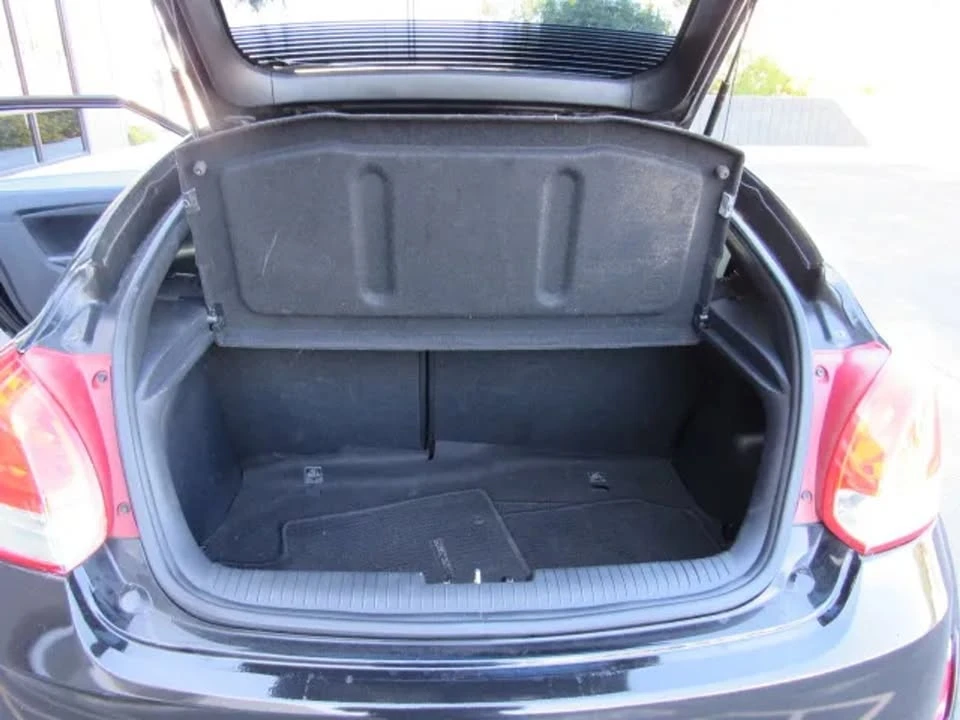 2013 Hyundai Veloster - Image 9 of 13