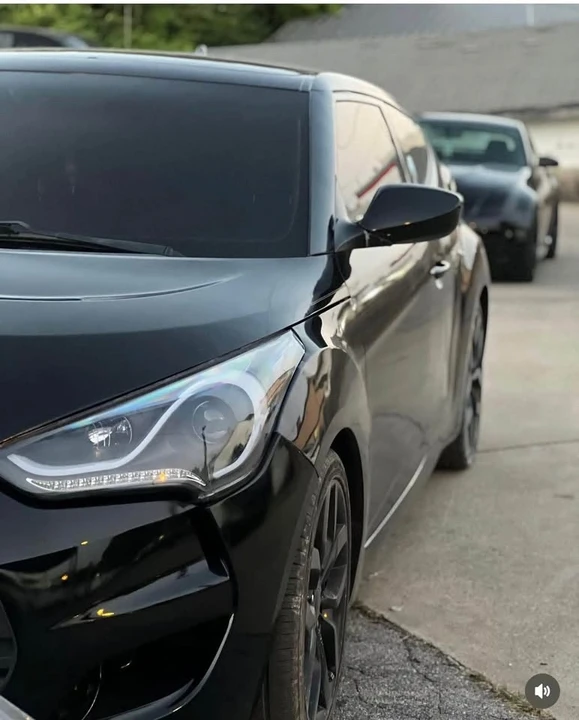 2013 Hyundai Veloster - Image 2 of 4