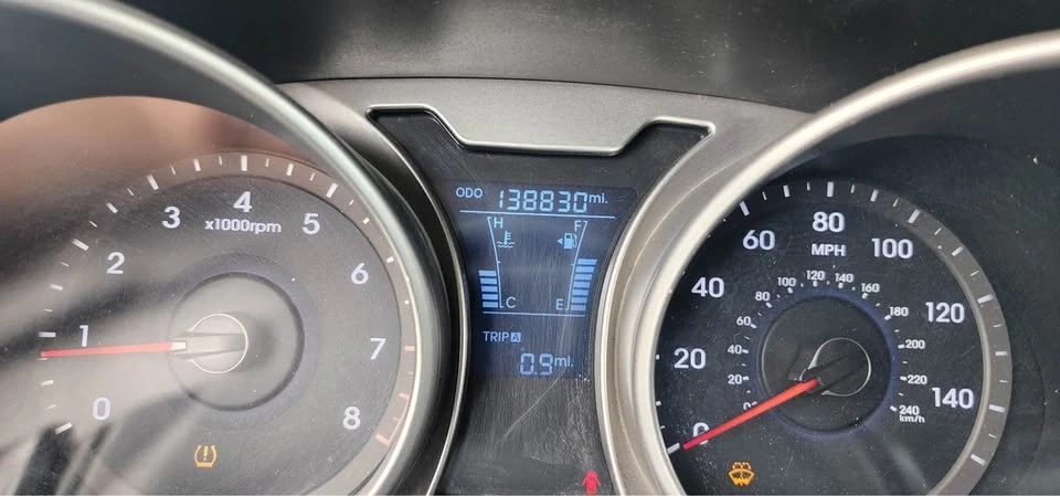 2013 Hyundai Veloster - Image 6 of 8