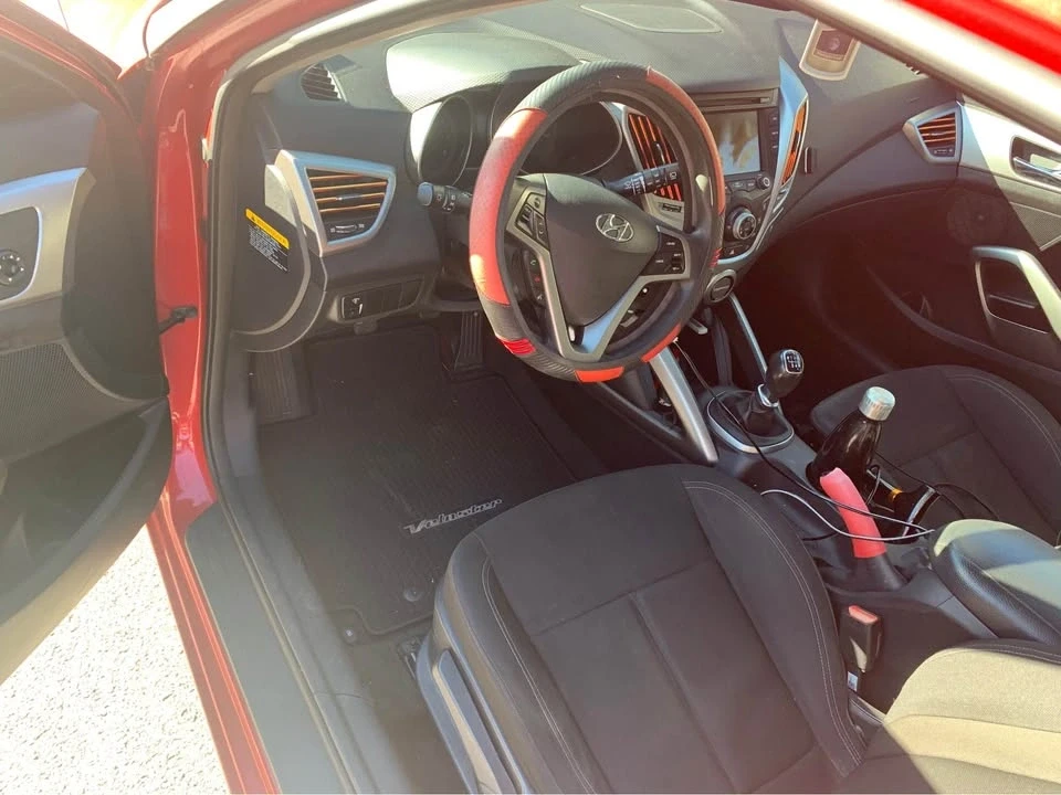 2013 Hyundai Veloster - Image 3 of 5