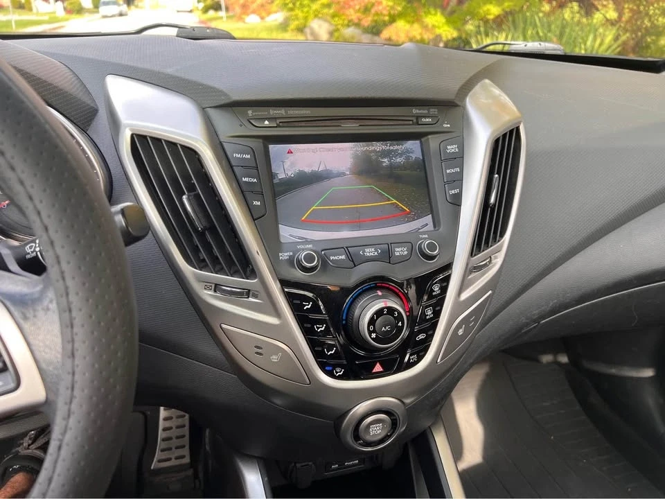 2013 Hyundai Veloster - Image 11 of 13
