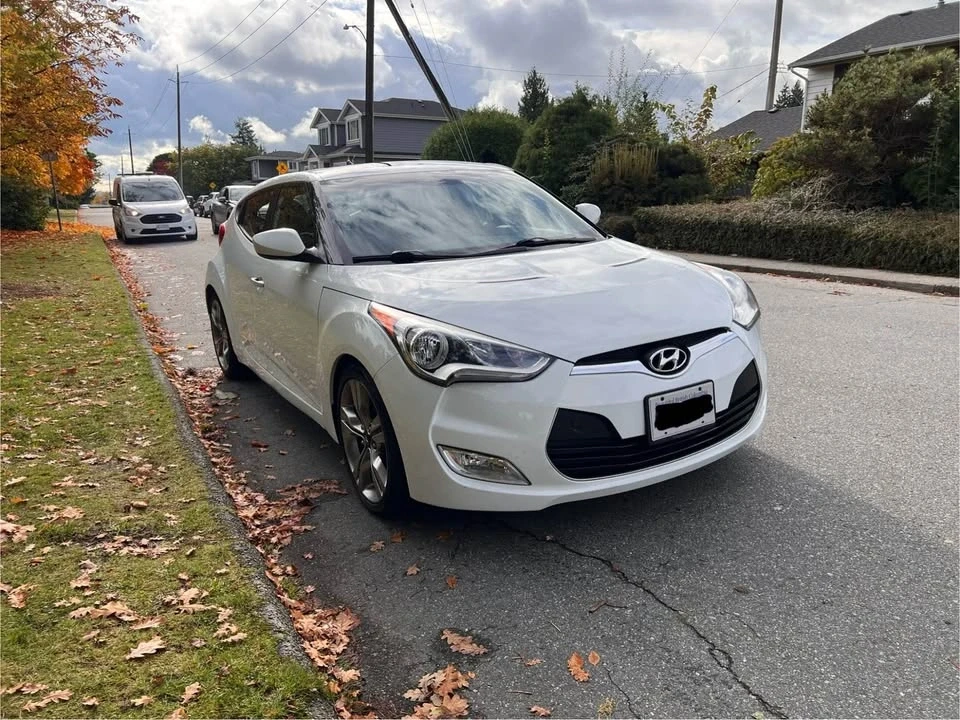 2013 Hyundai Veloster - Image 8 of 13